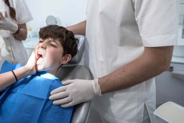 Best Tooth Infection Emergency Dentist  in Lindenhurst, IL